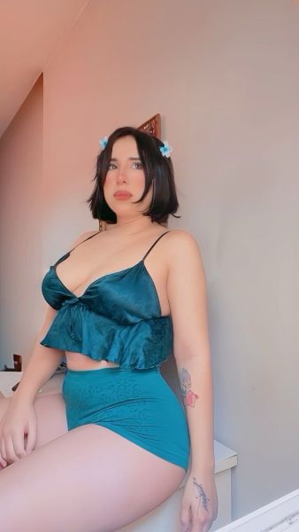 Soy muy mimosa y complaciente,joven de hermoso cuerpo y cola,me gusta pasarla bien sin complicaciones y con mucha discreción tengo mi local para que pases a visitarme o también podemos ir a un motel 