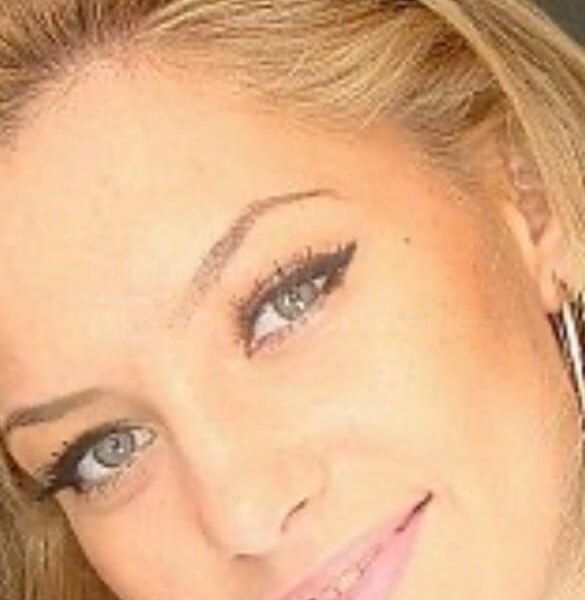 Hello, I call Anda, blonde jollie of the passage over Paris for 2 weeks, I receive in a clean and quiet apartment, kind and polite man, for a massage soon! PS Do not leave me the messages on the messaging of site please, you can contact me directly to the telephone number that it is displayed in Whatapp, thank you and see you soon, kisses!