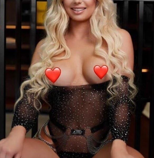 hello dear gentelmen. Vanilla is a young, interesting and active girl. She is beautiful and elegant and there is a real imp in the e funny and sociable girl. you will have a great time with her. :)