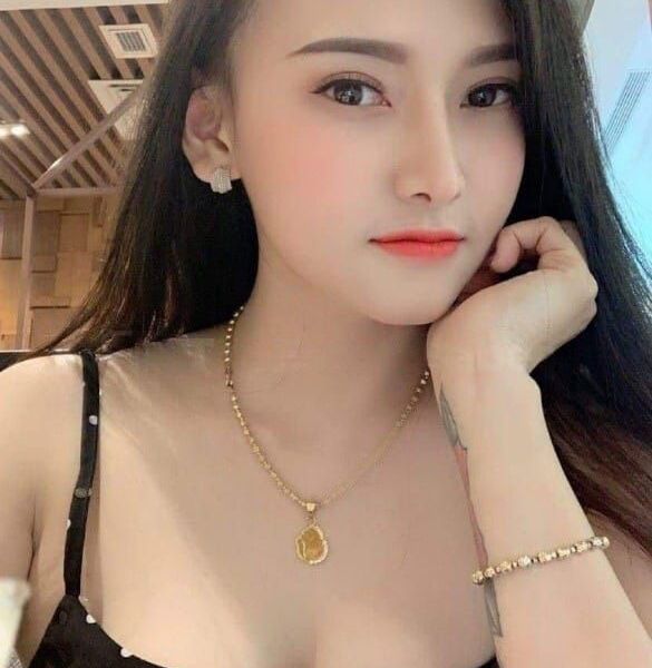 Hi guys I'm Alice , Singapore escort and 22 years old ???? with an amazing body, soft skin and nice personality who offering your best experience what you ever can get. Your pleasure is my If you look after an absolutely relaxing time you are on the right place. I can pamper you!! We can have lovely time together what you will never forget. If you come you can enjoy my sensual touch, soft skin , absolutely hot and amazing enjoy my time with you if you have a new fantasy Come new to Riyadh, for providing services for gentlemen who want to get relax ? For contact can be by calls or what's app anytime Waiting your message dear ❤️️❤️️❤️️ incall 1500 SAR 1hr outcall 2000 SAR 1hr