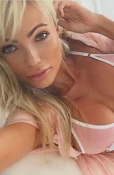 Hello my name is Molly Im from CANADA In Saudi the first time Would like to meet u before call to me chek all info about me