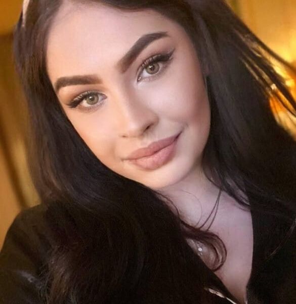 Young , beautiful girl from Ukraine Honey, I am in Istanbul! We can make real all our sex fantasies!!! For duo i have a beautiful and funny friend! Let's meet!