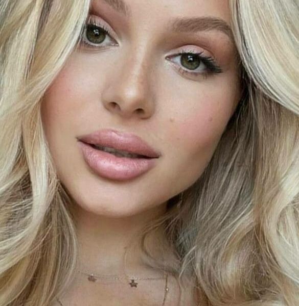 Hello. Im beautifull young girl from Ukraine, my name is Alina. I just arrived to Istanbul. I have sexy body. I like to spend fun time with quality gentlemen. My work is my passion. I always try to make my customers happy and always treat the best way. If you want spend your time with increadible sexy lady, lite and positive mood - write me, we will arrange meeting. I have WhatsApp and answering fast. Would like to see you and make our time unforgitable. I offering full service, some special service for extra payment. I like anal (+100usd) and cim and many-many more... See you. Kisses
