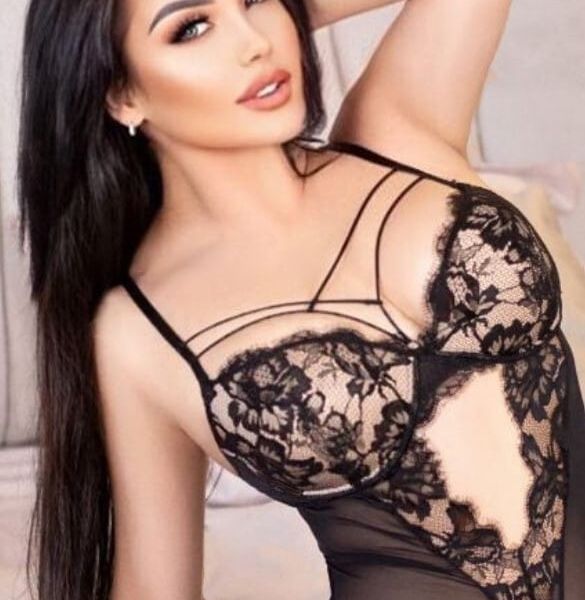 Hello dear gentlemen!Lina is a burning brunette with green eyes. A beautiful girl with a sweet smile and big natural breasts. She is sweet and sociable. With good service. You will be satisfied. Kiss kiss kiss