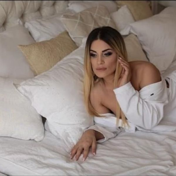 "Hello Gentlemen, Im exclusive independent escort 101% real woman I’m a very flexible and adapting companion, wherever you choose to go on a date with me you are bound to be pleased with my dating skills. you will have the pleasure to caress for hours that will get me excited. I enjoy all activities whether it be a romantic meal together, showing you the sites of the City or just simply a wild time together.My smile will make you melt and also my soft sexy voice will make your heart skip a beat. You can call me now and arrange an enchanting rendezvous together. I am discreet and respect your privacy